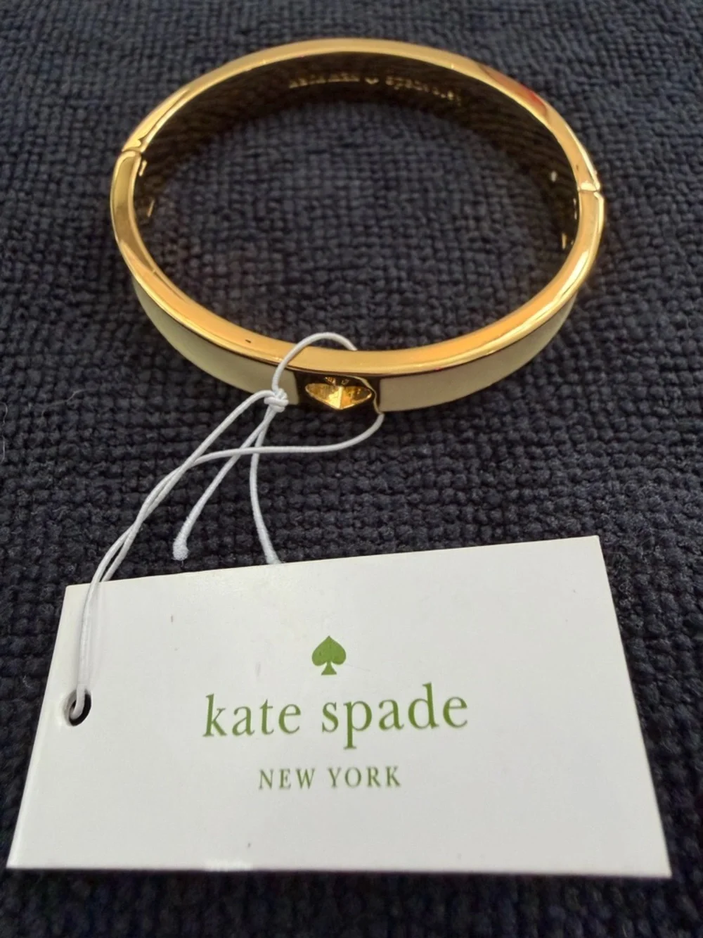 kate spade gold & cream enamel hinged bangle bracelet - new, never worn w/tag. - Picture 5 of 7